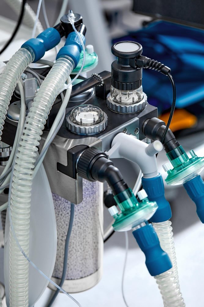 pneumatic gas cylinder system in a medical application